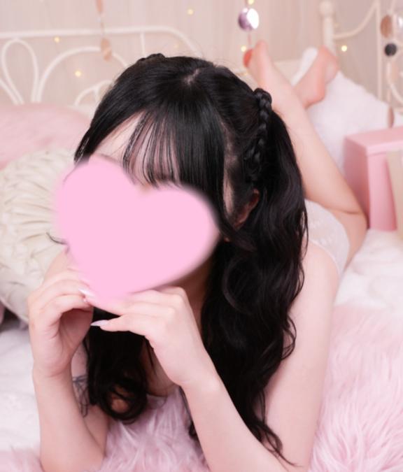 なぎ【甘え上手で愛嬌満点美少女】