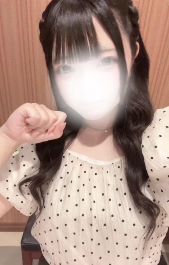 なぎ【甘え上手で愛嬌満点美少女】