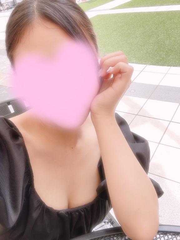 ゆあ【感度天井全身敏感美女】