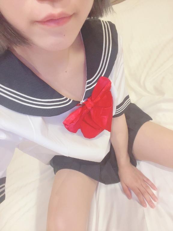 ゆあ【感度天井全身敏感美女】