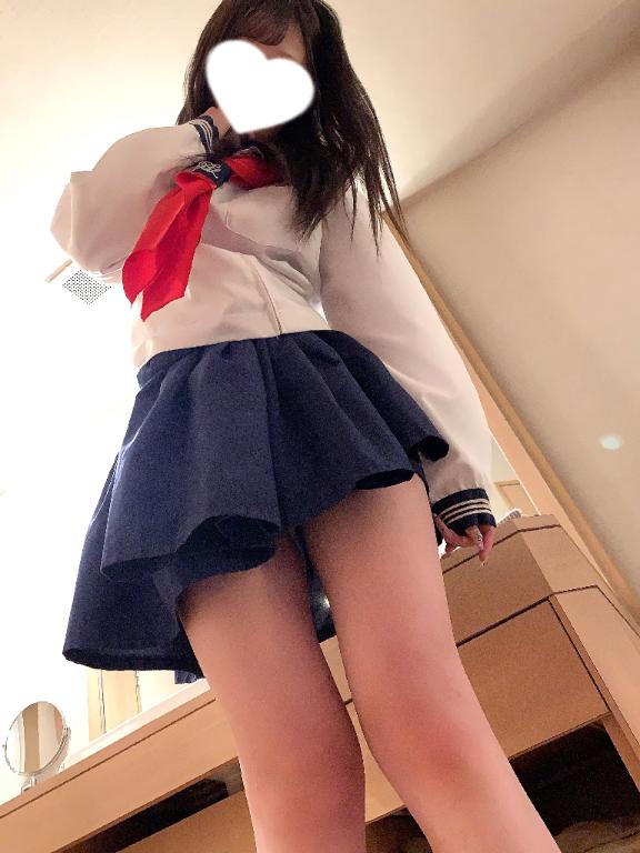 りく【大胆で甘え上手な清楚美女】