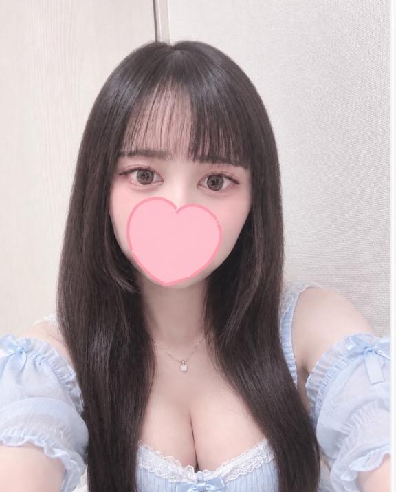 かんな【143㎝癒し系美女】